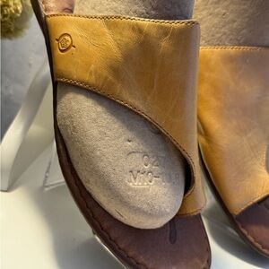 BORN.Please look at pics/Video for better description!!From smoke and pets o🏡